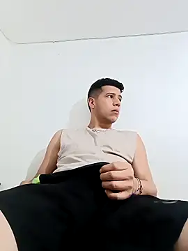 Snapshot of Andrew18ramirez chatting on February 9, 2026, 7:45 pm Andrew18ramirez online show from February 9, 2026, 7:45 pm