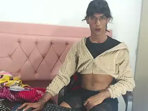 Snapshot of violetaconny chatting on February 17, 2026, 12:24 pm violetaconny online show from February 17, 2026, 12:24 pm