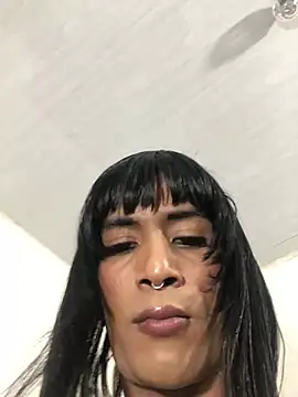 Snapshot of violetaconny chatting on April 9, 2026, 6:19 am violetaconny online show from April 9, 2026, 6:19 am