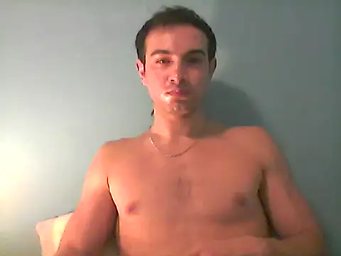 Snapshot of Maxx_neon chatting on March 31, 2026, 10:34 pm Maxx neon online show from March 31, 2026, 10:34 pm