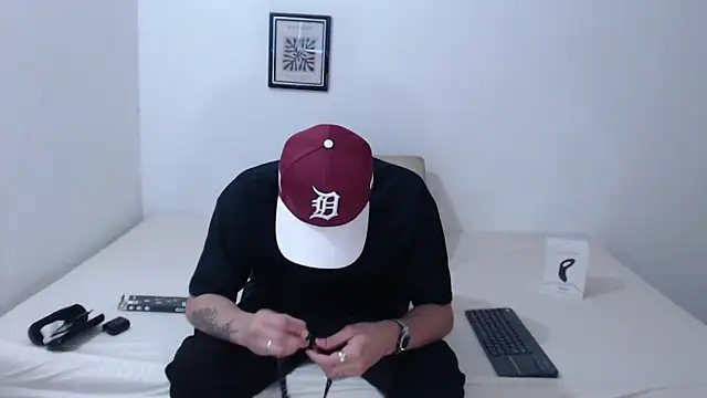 Snapshot of Vlad__night chatting on March 23, 2026, 3:39 am Vlad night online show from March 23, 2026, 3:39 am