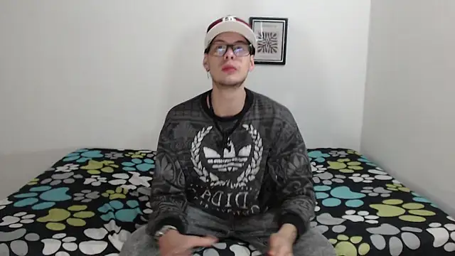 Snapshot of Vlad__night chatting on March 9, 2026, 3:21 am Vlad night online show from March 9, 2026, 3:21 am