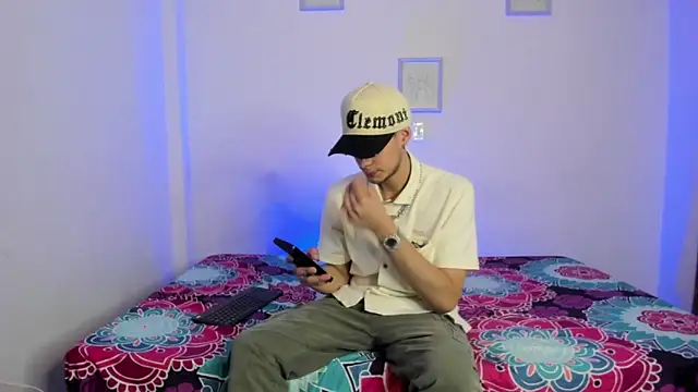 Snapshot of Vlad__night chatting on March 10, 2026, 3:43 am Vlad night online show from March 10, 2026, 3:43 am