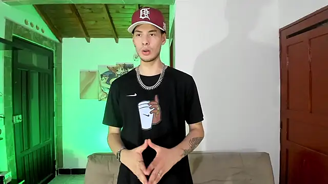 Snapshot of Vlad__night chatting on March 13, 2026, 3:44 am Vlad night online show from March 13, 2026, 3:44 am