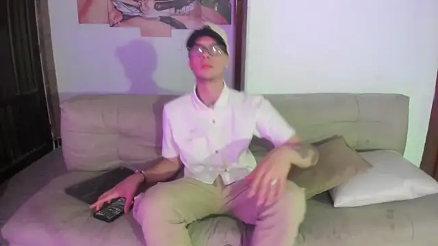 Snapshot of Vlad__night chatting on March 30, 2026, 3:41 am Vlad night online show from March 30, 2026, 3:41 am