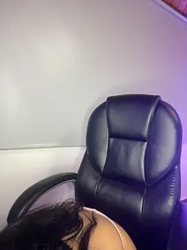 Violetta pinkk1 online show from February 24, 2026, 3:51 am