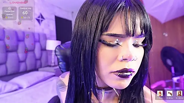 Snapshot of SweetDevil_7 chatting on March 21, 2026, 7:18 pm SweetDevil 7 online show from March 21, 2026, 7:18 pm