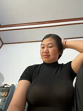 Snapshot of Puka2001 chatting on February 3, 2026, 4:43 am Puka2001 online show from February 3, 2026, 4:43 am