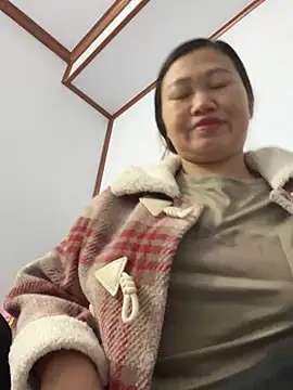 Snapshot of Puka2001 chatting on February 1, 2026, 12:53 am Puka2001 online show from February 1, 2026, 12:53 am