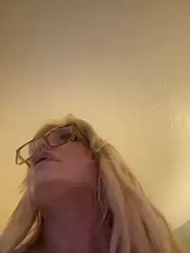 Snapshot of starandsky chatting on March 12, 2026, 4:07 am starandsky online show from March 12, 2026, 4:07 am