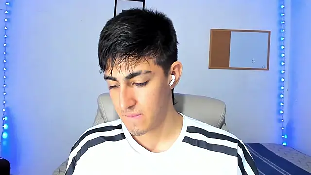 babyted272 online show from March 29, 2026, 11:34 am