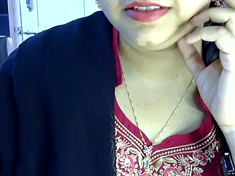 Snapshot of Cute_Aliyaa chatting on June 27, 2026, 10:43 am Cute Aliyaa online show from June 27, 2026, 10:43 am