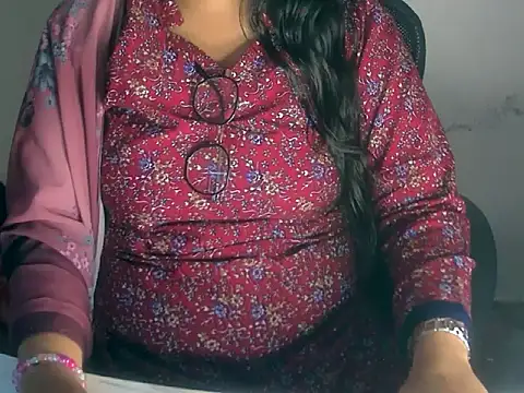 Cute Aliyaa online show from March 1, 2026, 8:14 am