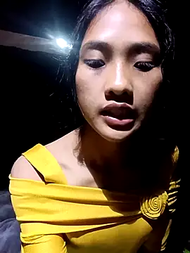 Snapshot of Hoa-tuylip chatting on March 12, 2026, 1:04 pm Hoa-tuylip online show from March 12, 2026, 1:04 pm