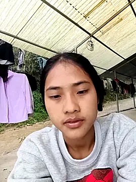 Snapshot of Hoa-tuylip chatting on March 9, 2026, 7:23 am Hoa-tuylip online show from March 9, 2026, 7:23 am