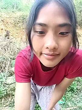 Snapshot of Hoa-tuylip chatting on March 30, 2026, 10:39 am Hoa-tuylip online show from March 30, 2026, 10:39 am