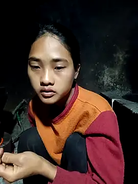 Snapshot of Hoa-tuylip chatting on March 29, 2026, 10:33 pm Hoa-tuylip online show from March 29, 2026, 10:33 pm