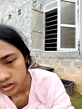 Snapshot of Hoa-tuylip chatting on March 19, 2026, 12:21 am Hoa-tuylip online show from March 19, 2026, 12:21 am