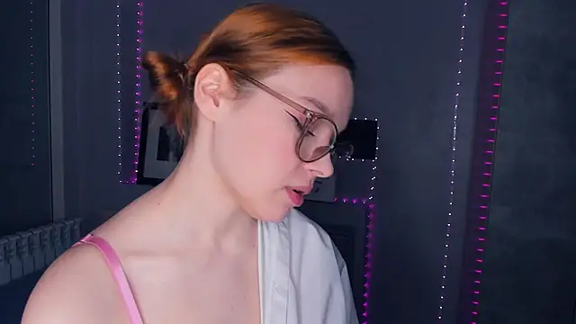 Snapshot of aIexsunshine chatting on February 4, 2026, 8:37 pm aIexsunshine online show from February 4, 2026, 8:37 pm