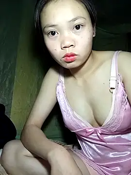 Snapshot of derylove_ chatting on February 15, 2026, 4:17 pm derylove online show from February 15, 2026, 4:17 pm