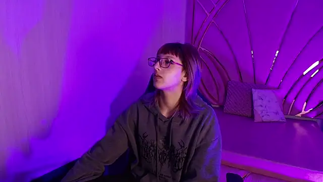 KatsuraRen online show from February 9, 2026, 1:09 pm