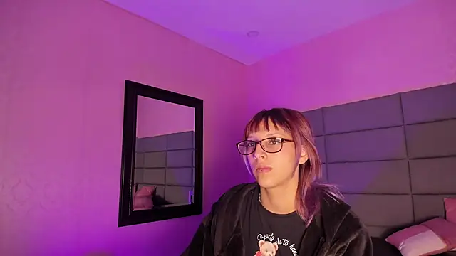 KatsuraRen online show from February 10, 2026, 1:54 pm