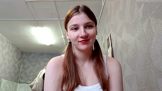 KateClarky online show from February 2, 2026, 1:21 pm