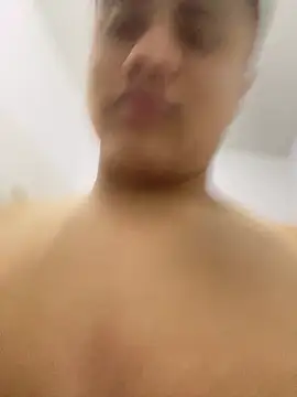 Snapshot of andresmahecha777 chatting on February 26, 2026, 5:18 am andresmahecha777 online show from February 26, 2026, 5:18 am