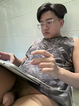 Snapshot of Kami_Kazo chatting on February 1, 2026, 11:52 am Kami Kazo online show from February 1, 2026, 11:52 am