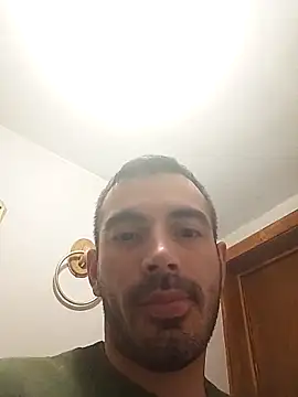 Snapshot of Mlo69 chatting on February 24, 2026, 4:02 am Mlo69 online show from February 24, 2026, 4:02 am