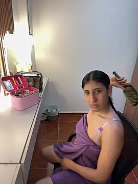 Snapshot of Violet_rousse7 chatting on March 10, 2026, 10:36 pm Violet rousse7 online show from March 10, 2026, 10:36 pm