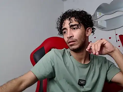 Caius fox online show from March 11, 2026, 11:26 am