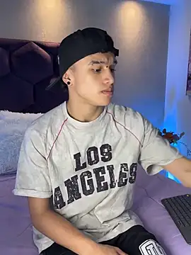 Dominik Souza online show from May 27, 2026, 2:57 pm