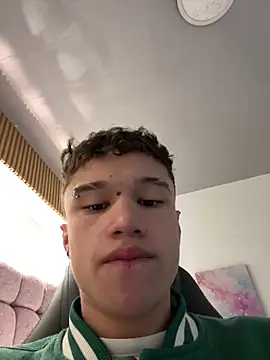 Dominik Souza online show from May 12, 2026, 6:58 pm