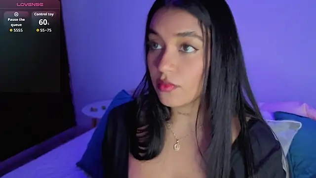 Arianna-Dior online show from May 7, 2026, 9:07 pm