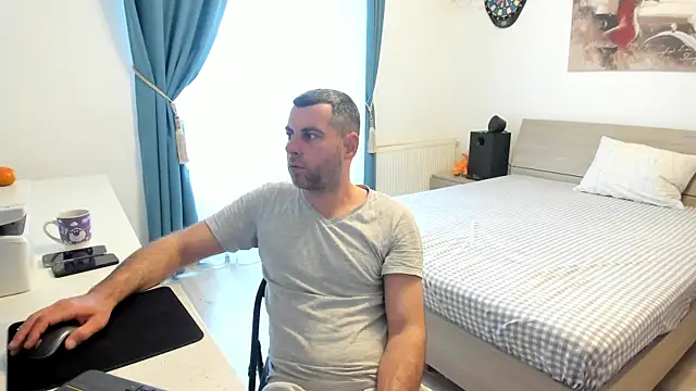 Snapshot of rickysun chatting on April 1, 2026, 6:26 am rickysun online show from April 1, 2026, 6:26 am