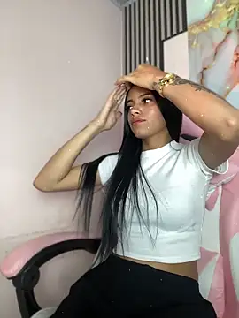 Snapshot of CELESTE_-EC chatting on May 5, 2026, 3:59 pm CELESTE -EC online show from May 5, 2026, 3:59 pm