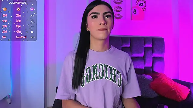 Isabella Moon9 online show from April 4, 2026, 1:06 pm