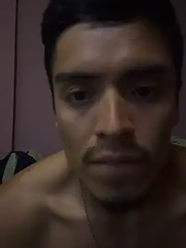 Snapshot of serranoandre chatting on February 4, 2026, 12:16 am serranoandre online show from February 4, 2026, 12:16 am