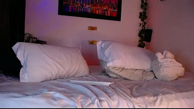 tiancam online show from February 17, 2026, 4:21 am