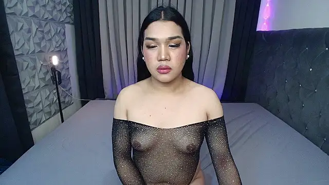 Snapshot of Avery_West chatting on March 16, 2026, 11:51 pm Avery West online show from March 16, 2026, 11:51 pm