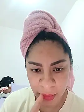 luna pinky online show from February 14, 2026, 2:39 pm