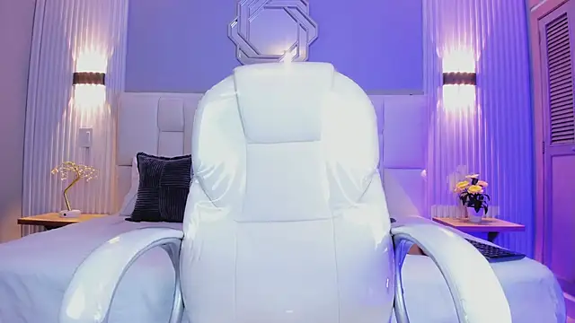 Snapshot of KataThonpson chatting on March 12, 2026, 4:51 am KataThonpson online show from March 12, 2026, 4:51 am