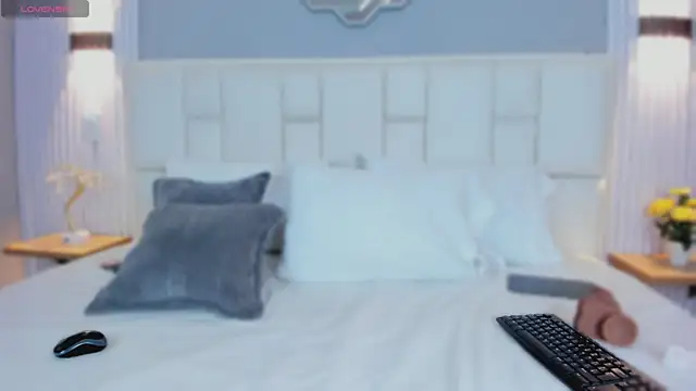 Snapshot of KataThonpson chatting on March 10, 2026, 4:27 am KataThonpson online show from March 10, 2026, 4:27 am