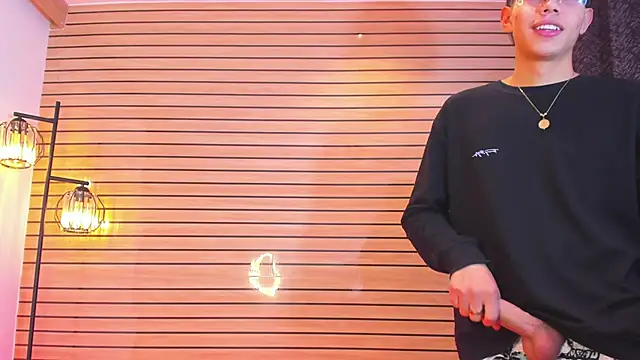 TheBatMansion online show from April 5, 2026, 4:52 am