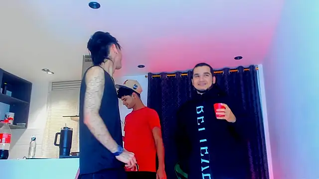 TheBatMansion online show from February 21, 2026, 4:03 am