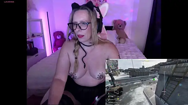 Snapshot of ArchangelTheFrancaise chatting on April 11, 2026, 5:38 pm ArchangelTheFrancaise online show from April 11, 2026, 5:38 pm