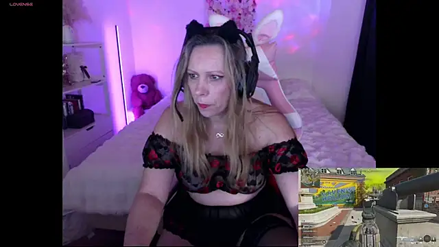 Snapshot of ArchangelTheFrancaise chatting on March 27, 2026, 9:16 pm ArchangelTheFrancaise online show from March 27, 2026, 9:16 pm