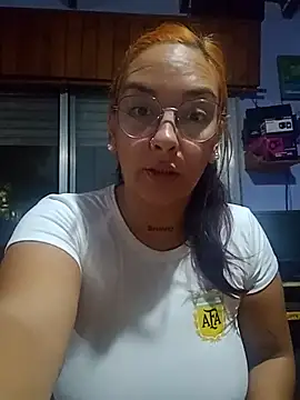 kuramaqueen online show from March 30, 2026, 3:19 am