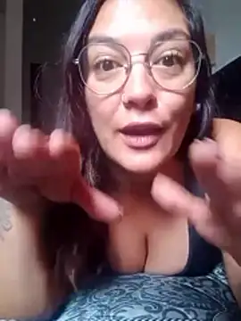 Snapshot of kuramaqueen chatting on February 26, 2026, 5:57 pm kuramaqueen online show from February 26, 2026, 5:57 pm